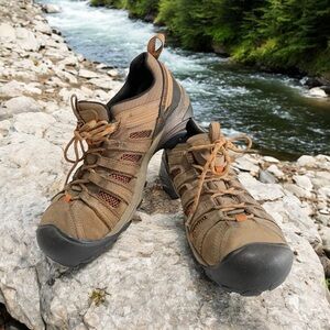 KEEN Utility Flint Low Steel Toe Work Shoes for Men, safty toe size 10D